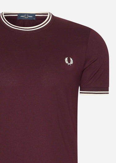 Fred Perry T-shirts Twin tipped t-shirt - oxblood