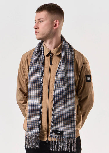 Weekend Offender Sjaals Nurmagomedov - mid house house check