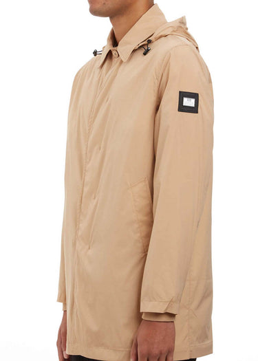 Weekend Offender Jassen Danecroft - sandcastle
