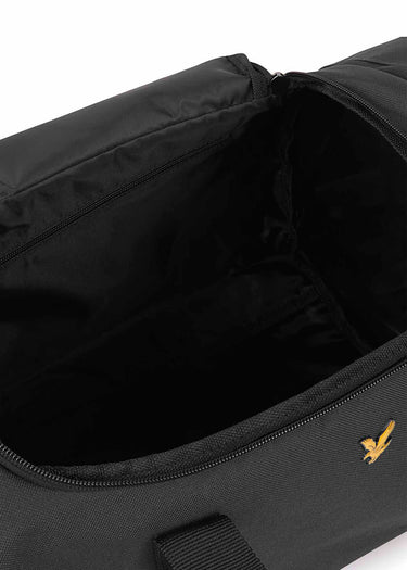 Lyle & Scott Tassen Barrel bag - true black