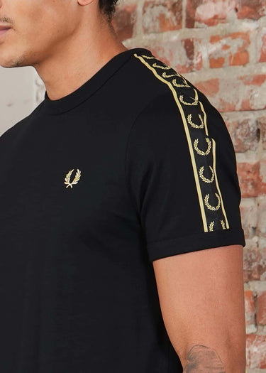 Fred Perry T-shirts Contrast tape ringer t-shirt - black champagne
