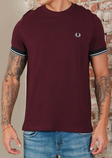 Fred Perry T-shirts Twin tipped cuff t-shirt - oxblood