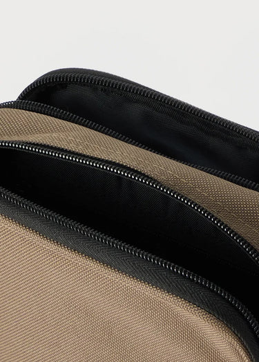 Lyle & Scott Tassen Cross body bag - khaki ash