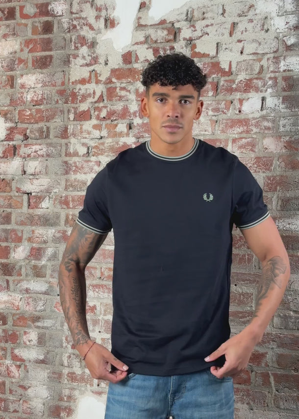 Fred Perry T-shirts Twin tipped t-shirt - navy seagrass