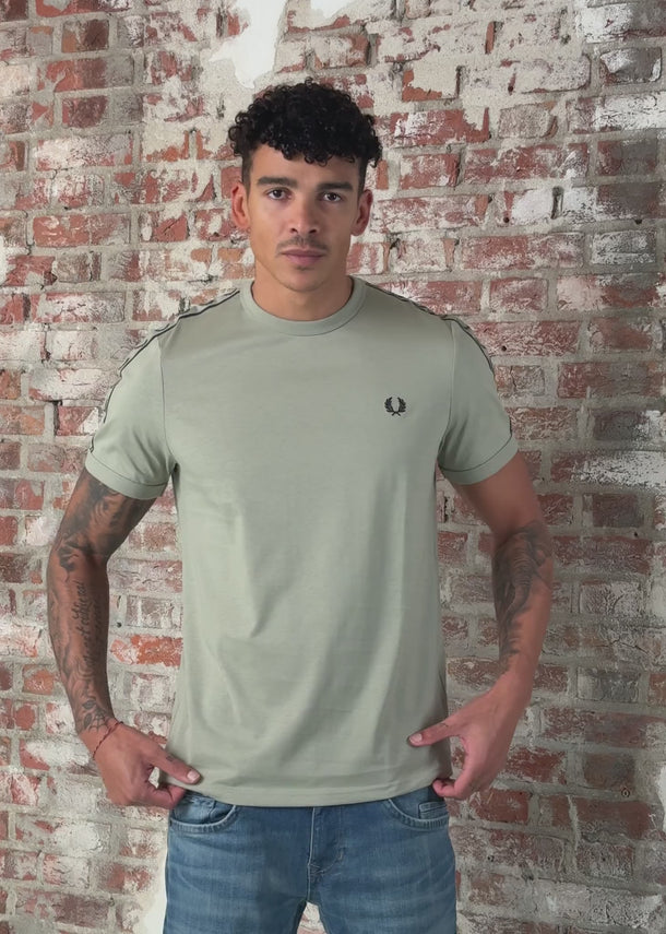 Fred Perry T-shirts Contrast tape ringer t-shirt - seagrass navy