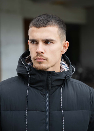 Aquascutum Jassen Sp hooded puffer - black